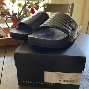 Freda Salvador Lea Slide Sandal